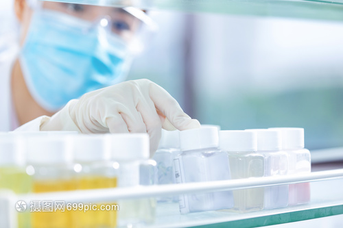 医疗科研人员如何检查与研发药物